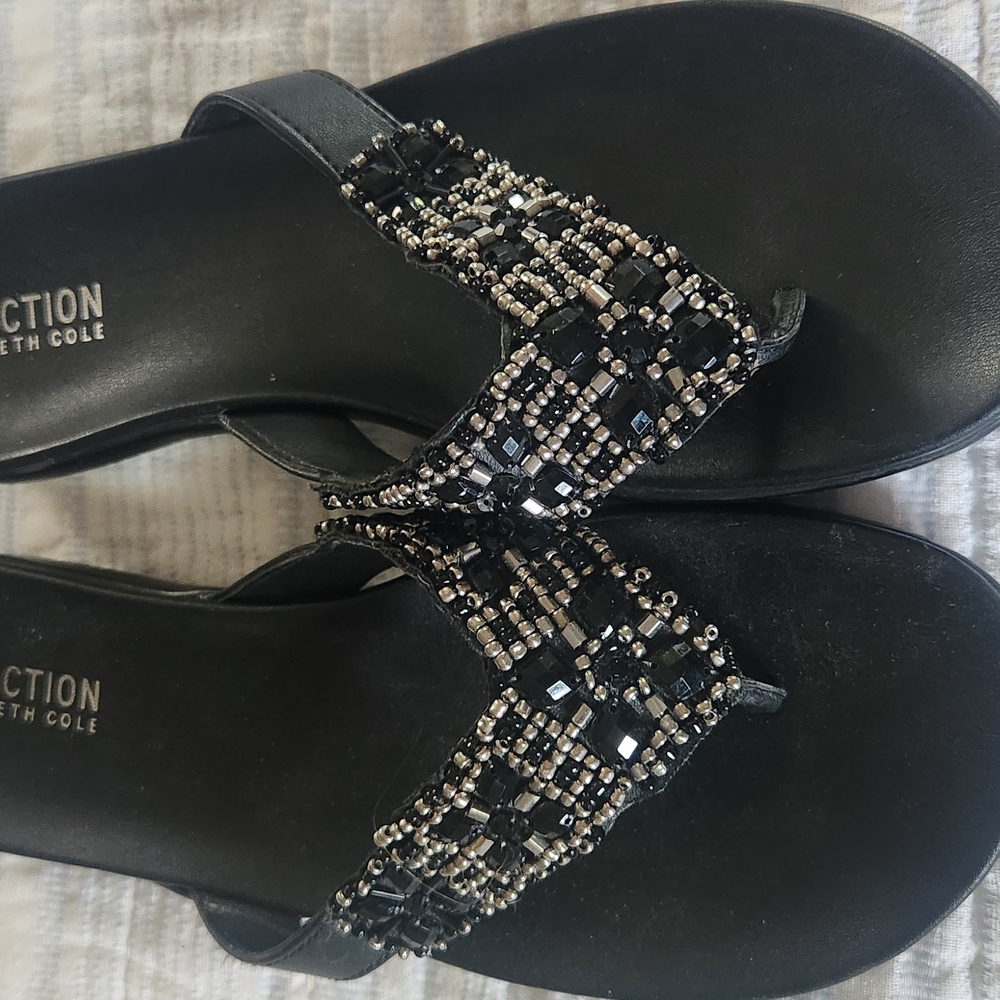 Kenneth Cole Black Sandals with Geometric Metallic Accents